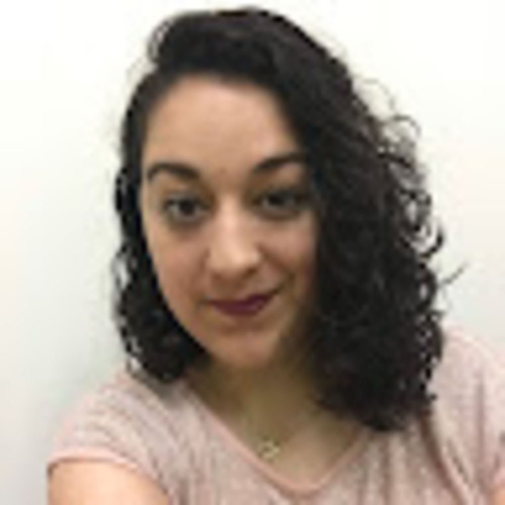 Meet your Posher, Laura adriana